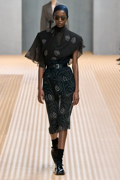 Look 9